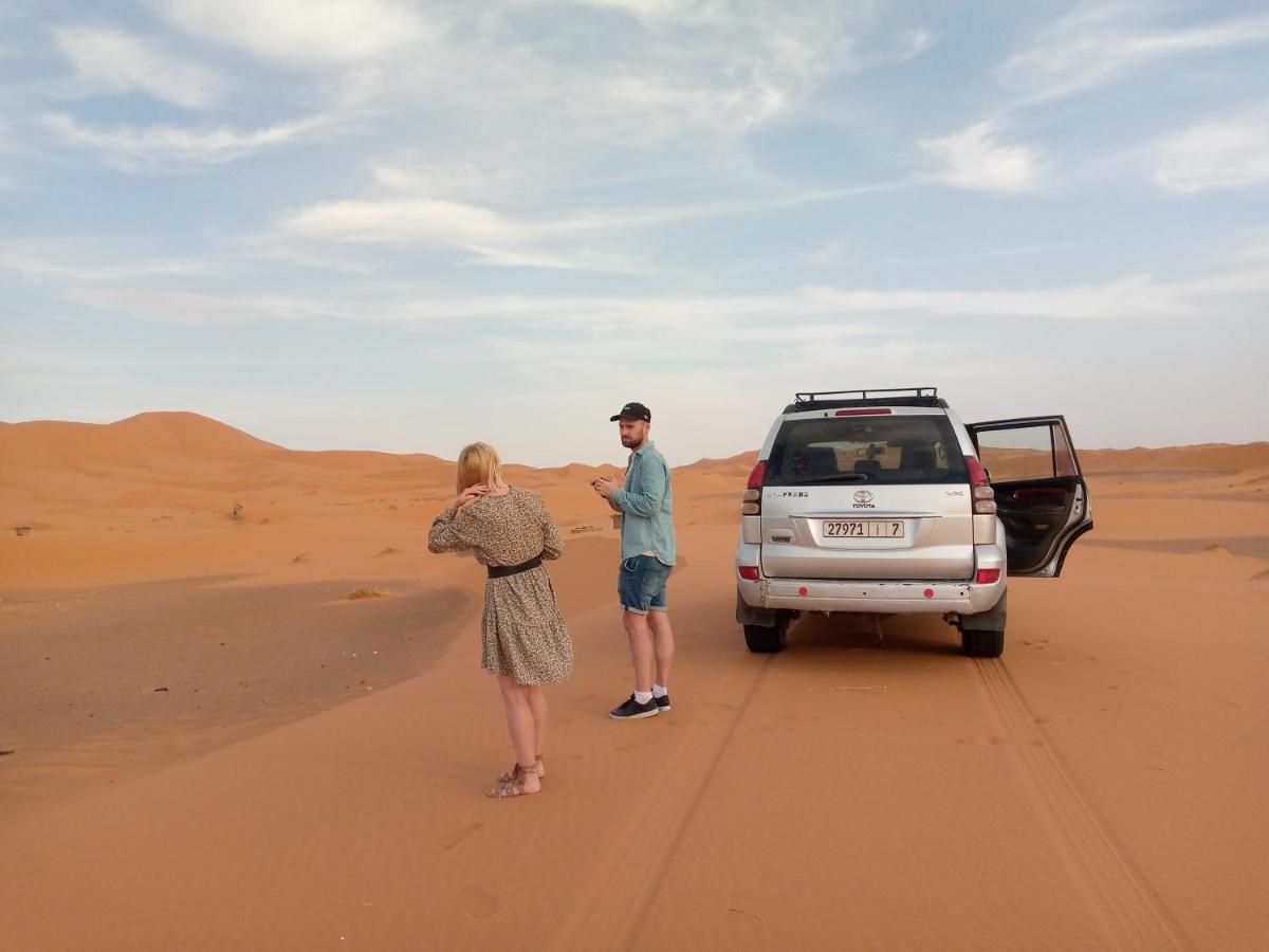 Akabar Luxury Desert Camp เมอร์ซูกา ภายนอก รูปภาพ