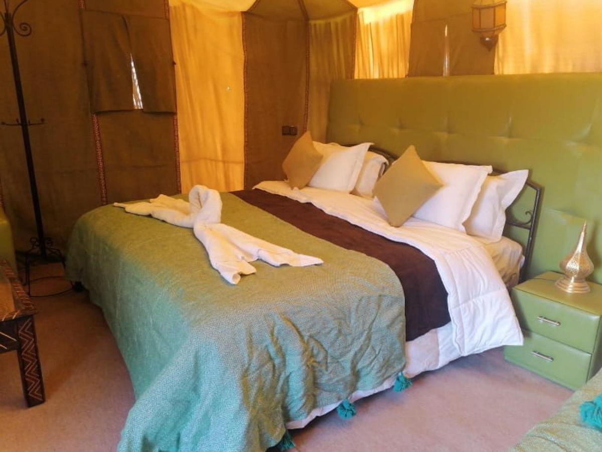 Akabar Luxury Desert Camp เมอร์ซูกา ภายนอก รูปภาพ