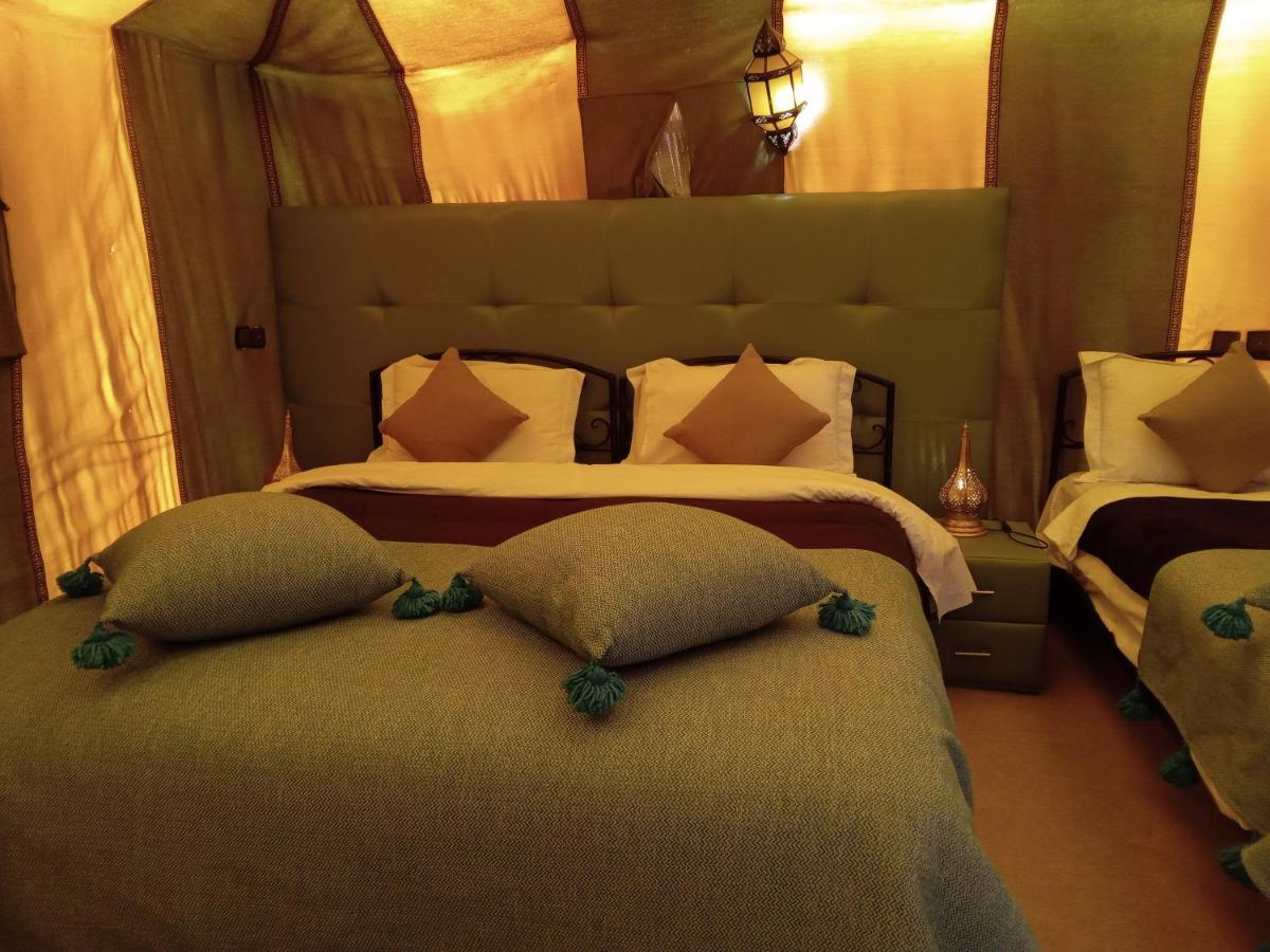 Akabar Luxury Desert Camp เมอร์ซูกา ภายนอก รูปภาพ
