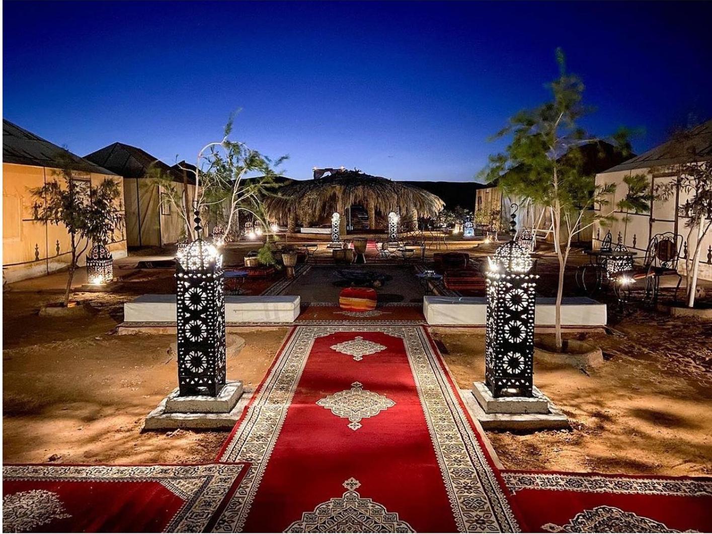 Akabar Luxury Desert Camp เมอร์ซูกา ภายนอก รูปภาพ